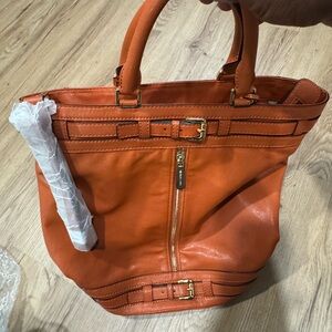 Michael Kors Kingsbury Bucket Bag Brown Leather Gold Tone Hardware  Lg